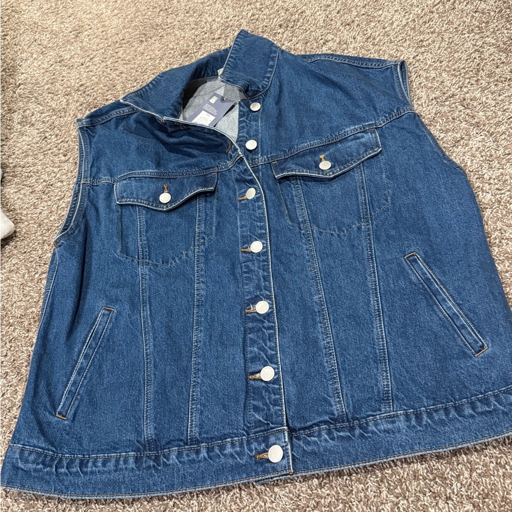 🌮Universal Thread Blue Denim Vest - Picture 8 of 14